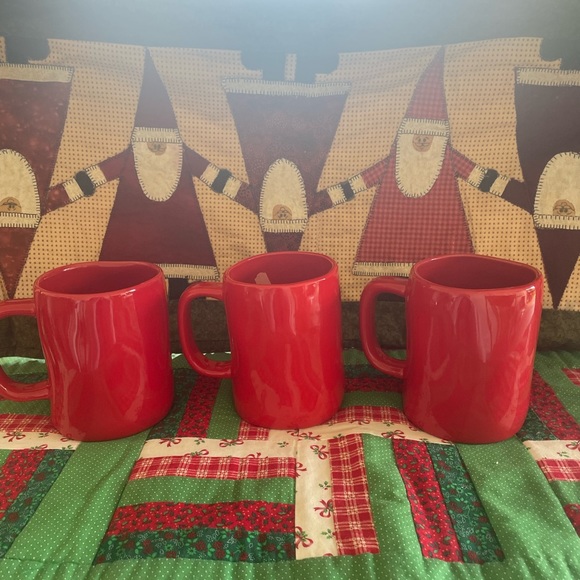 Rae Dunn Christmas mug set of 3 - Picture 2 of 3